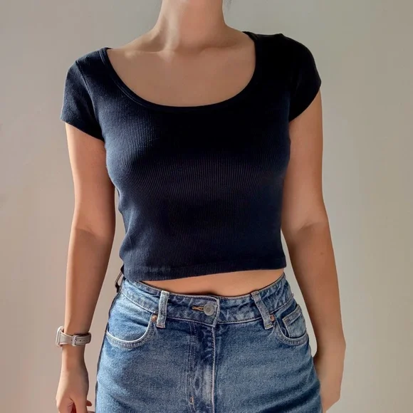 Brandy Melville Wallace Top - Picture 1 of 3